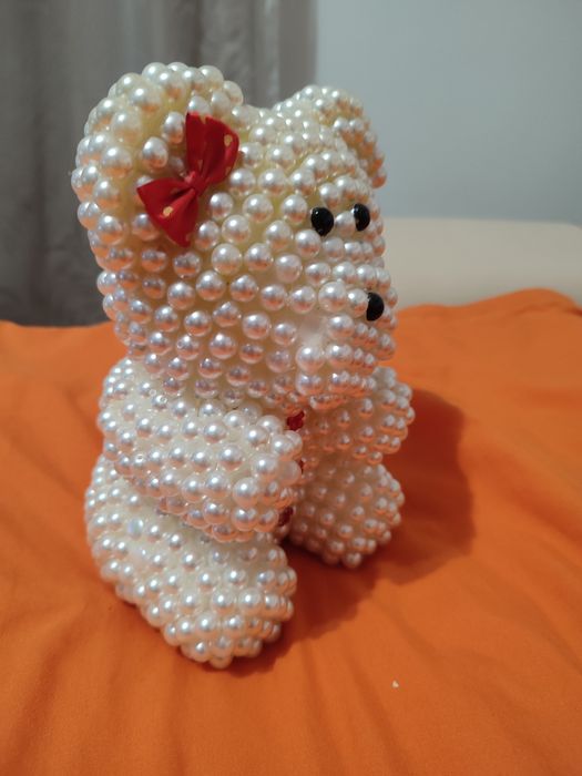 Ursuleț perle albe