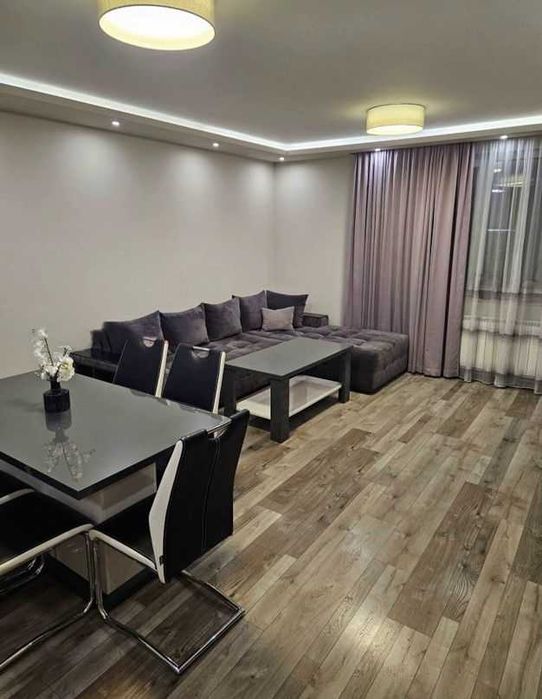 Дава се под наем Двустаен апартамент в София, Витоша - 74 кв.м за 747.66 € - Снимка #3