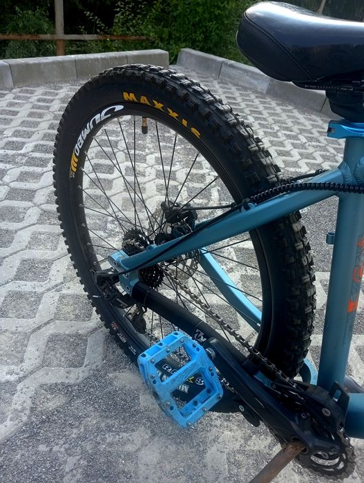 Продавам Drag C1 Team