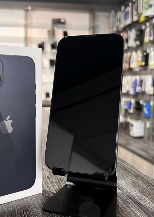 iPhone 13 • 256 GB • 94% Bateria