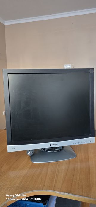 Продам двери из натурального дерева