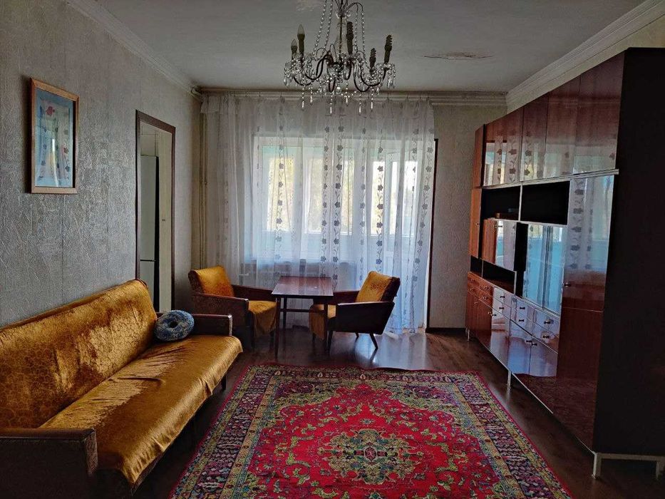 Сдается квартира на улице Юнус Раджабий, 3/4/4 метро Космонавты.