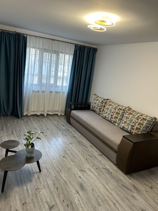 Vand Apartament 2 Camere Decomand