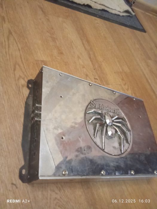 Продаётся усилитель музыка