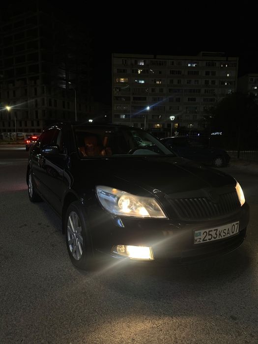 Продам машину Octavia a5