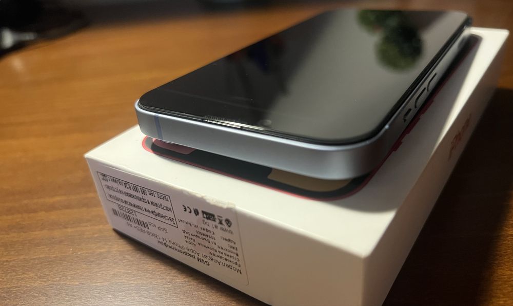 iphone 14 син/blue 128 GB пълен комплект плюс протектор