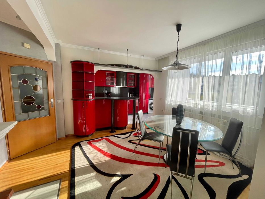 Дава се под наем Тристаен апартамент в Габрово, Беленци - 110 кв.м за 459 € - Снимка #1