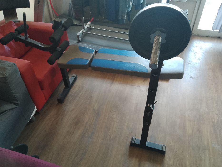 Комбинирана Лежанка с лост и тежести