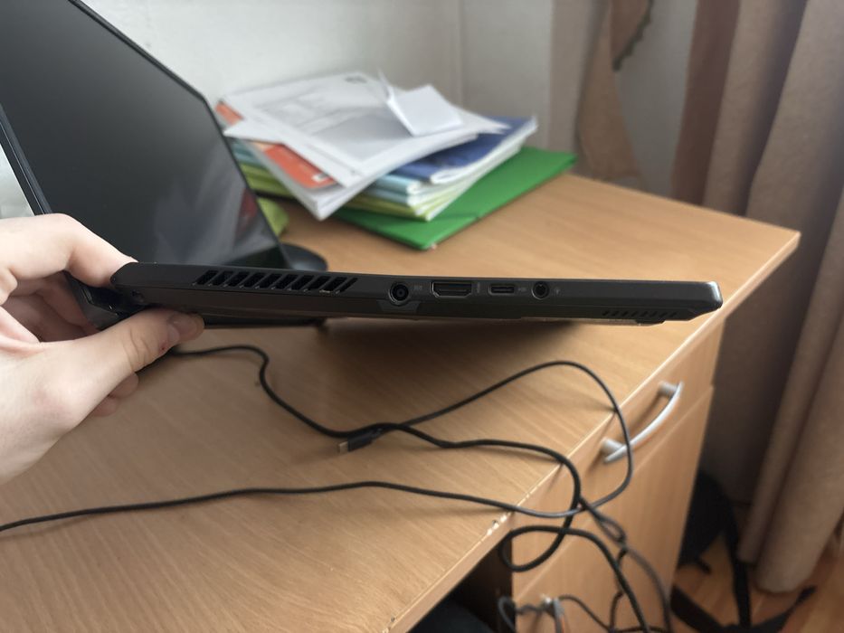 Aus rog zephiyrus G14