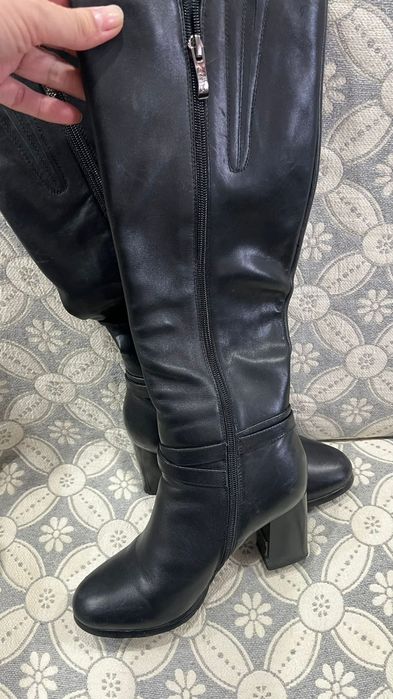 Продам сапоги !в отличном состояние !размер 36