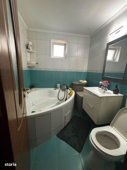 Apartament 3 camere decomandat – zona Rahova