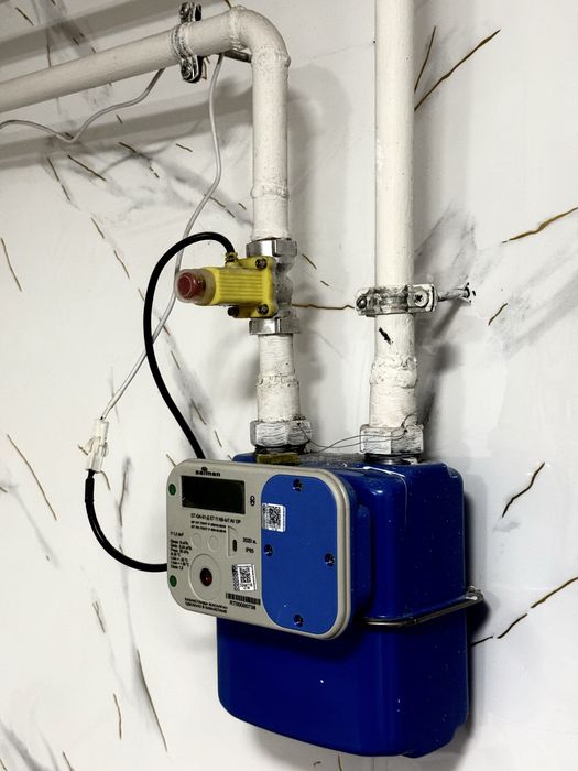 Продается полдома в хорошем районе!