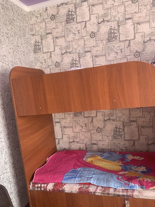 Двухъярусный кровать