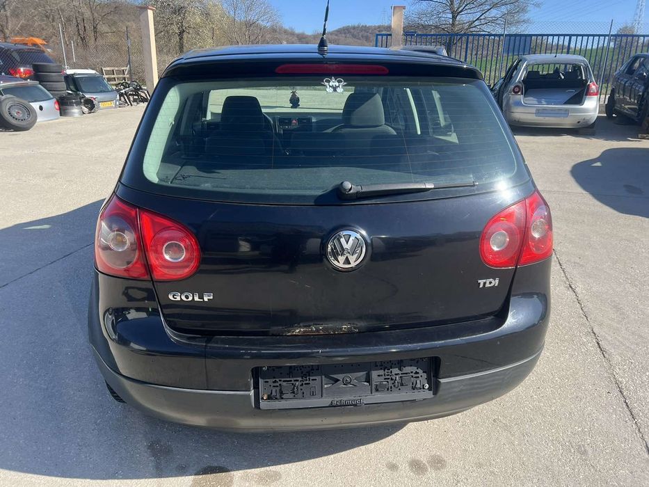 VW Golf 5  105ks код на мотора BLS 2008г.