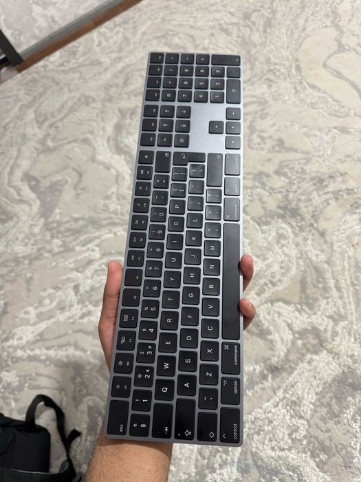 Apple Magic Keyboard (Bir hafta ishlatilgan) - 110$