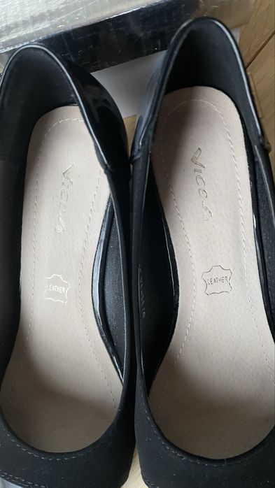Pantofi comozi cu toc marimea 37