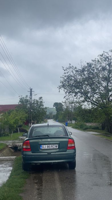 Vând Opel astra G