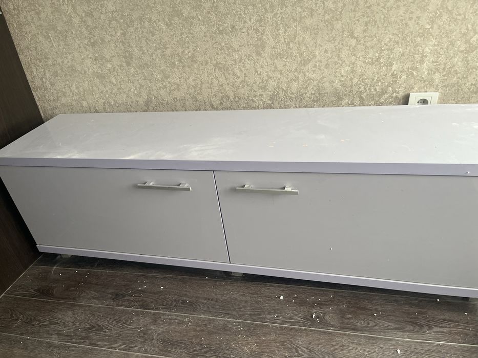 Тумба консоль под телевизор