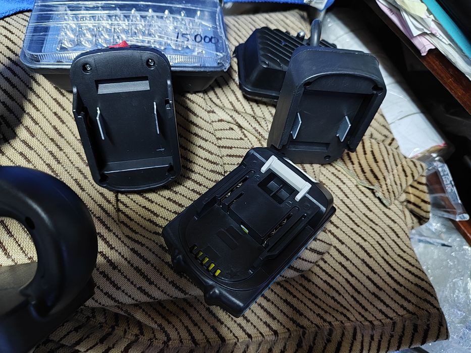 Фонари под аккумулятор Makita разные