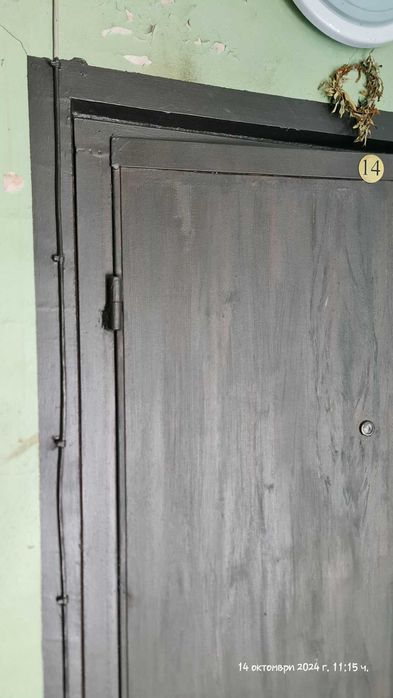 Метална входна врата с каса