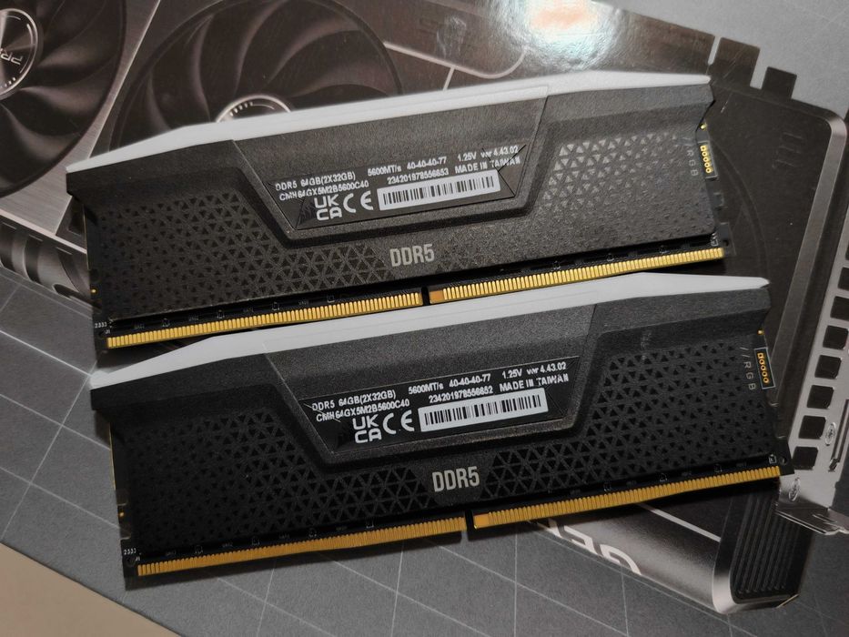 CORSAIR VENGEANCE 64GB (2x32GB) DDR5, 5600 MHZ, CL 40, 1.25V XMP 3.0