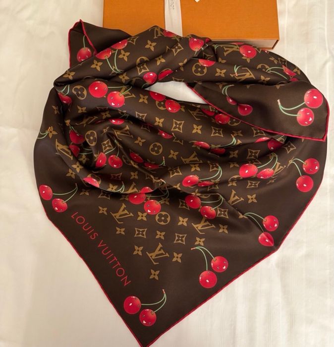 Копринен шал dior chanel loui vuitton