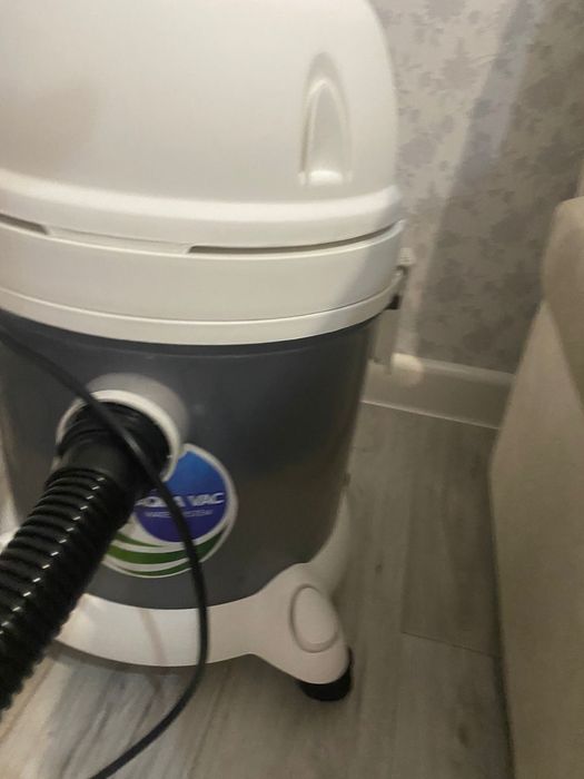 Продается пылесос новый , работает отлично