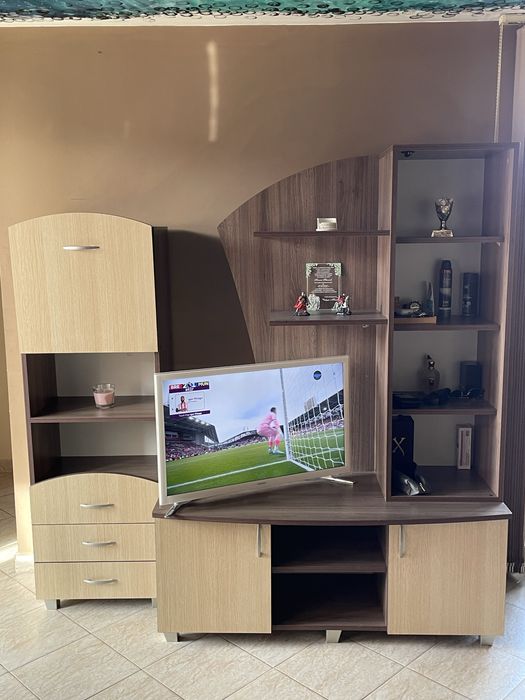 Секция от 2 части