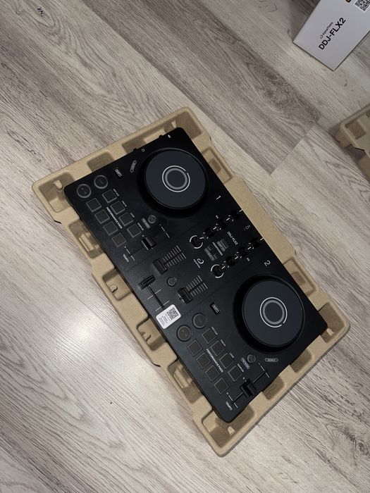 AlphaTheta DDJ-FLX2