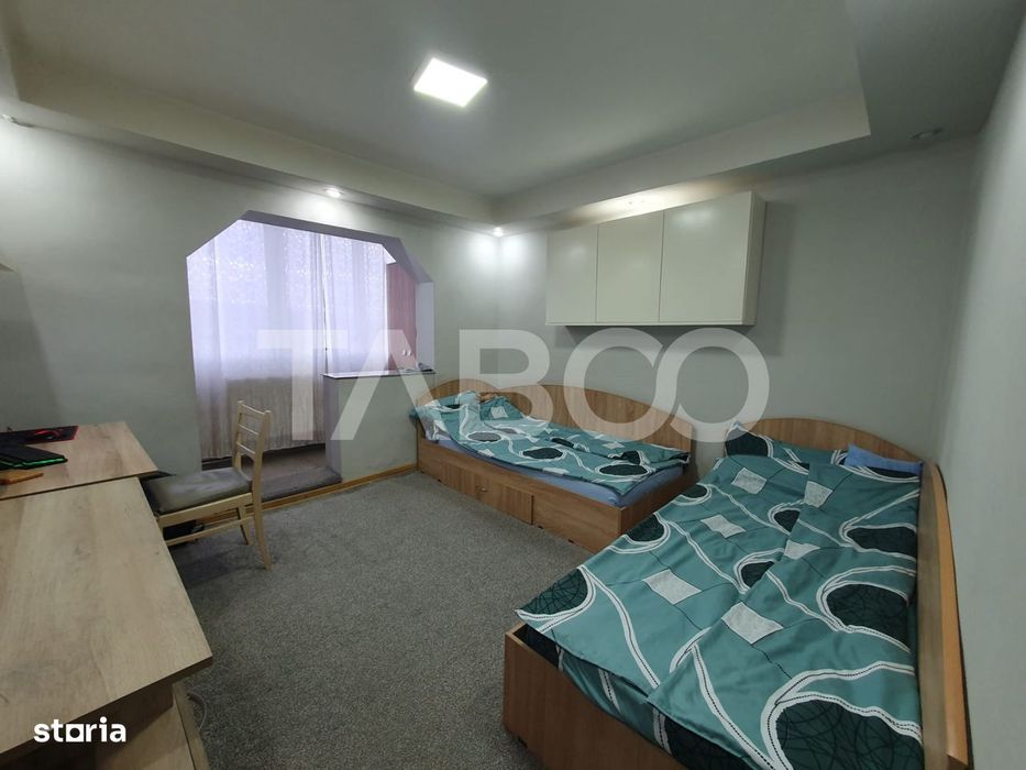 Apartament 2 camere decomandat 54 mp zona Bulevardu Unirii etaj 4