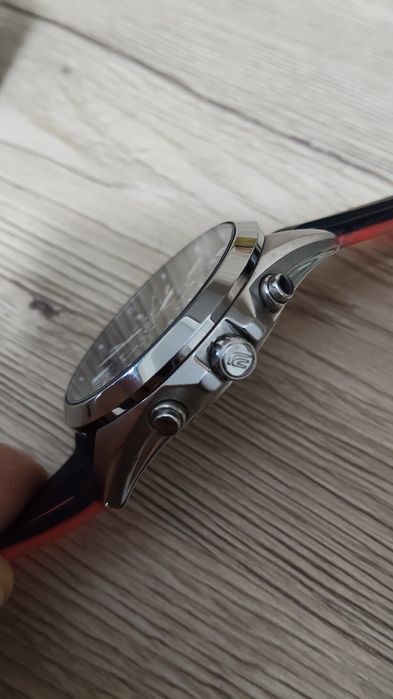 Casio Edifice EFV-560L-1AVUEF