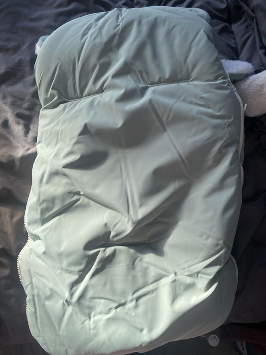 Продам кокон , конверт на выписку и в коляску