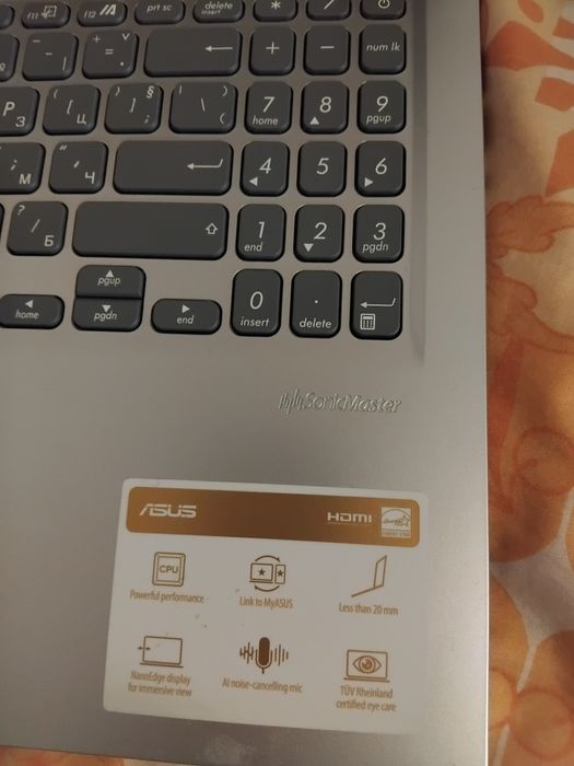 Продавам изгодно лаптоп асер