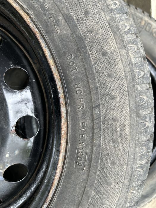 Vand jante tabla r14 peugeot partner cu anvelope michelin de vara