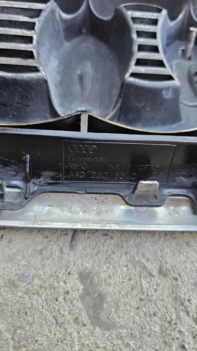 Решетка радиатора на Audi А6 с4