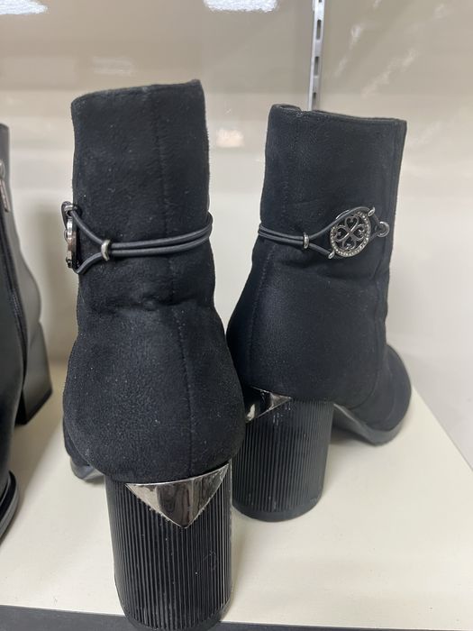 Зимние замшевые сапоги