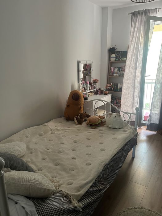 Vând apartament 3 camere în Florești,Cluj