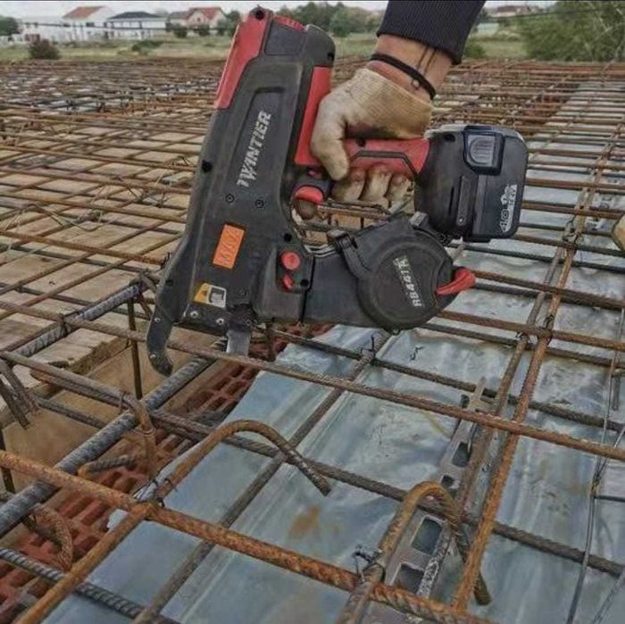 Rola sarma compatibila pistol de legat MAX 441t ,661t  role sarma 1mm