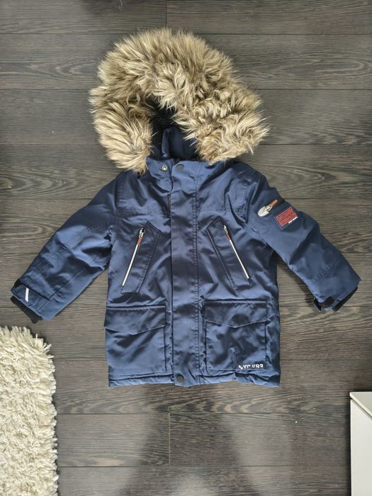 Vând pantaloni și geaca de ski pentru copii, mărimea 98/ 110.