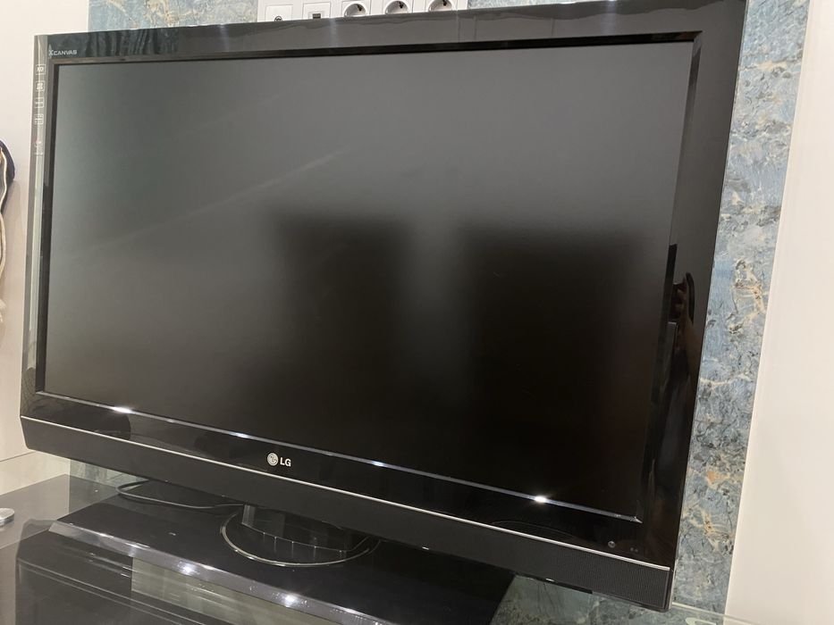 Телевизор LG 42ls7tr-ta