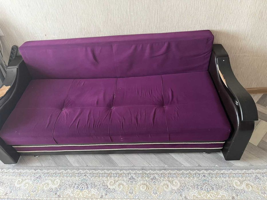 Отдам даром диван