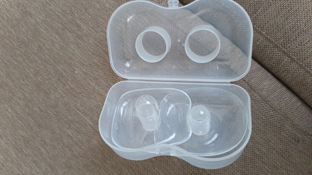 Силиконовые накладки на грудь для кормления