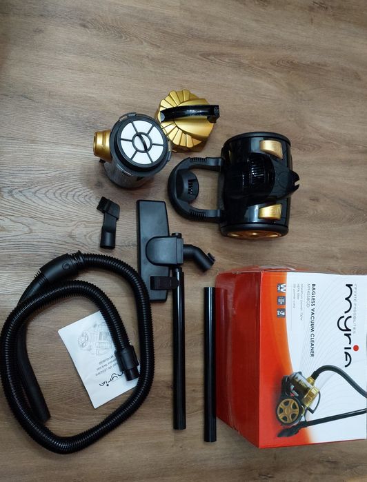 Aspirator fara sac MYRIA  1.5l, 700W, galben-negru