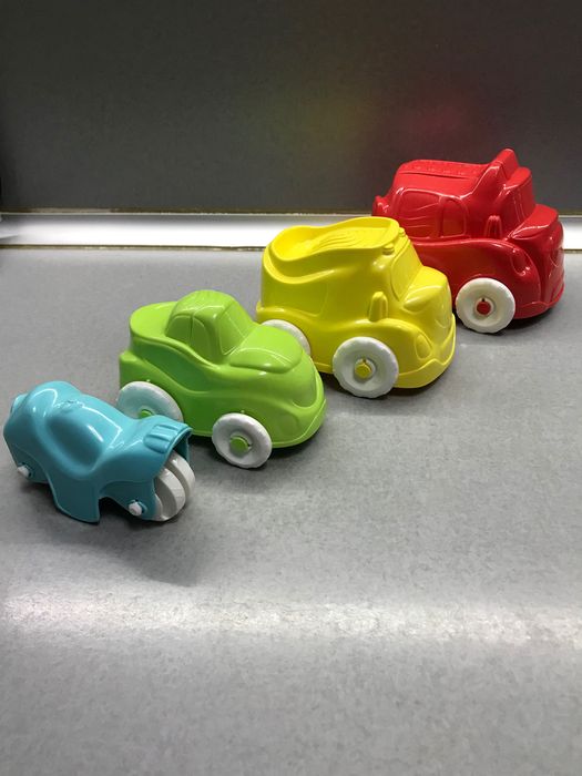 Бебешки играчки и настолни занимателни игри