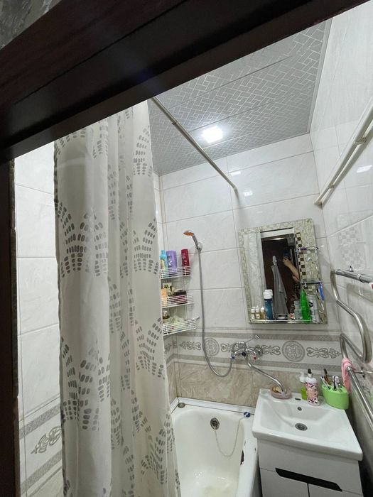 5 хонали уй сотилади, Жасорат кучаси