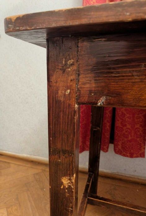 Masă vintage din lemn masiv + set potrivit scaun +măsuță–stil clasic