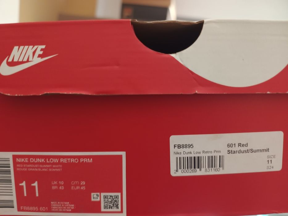 Adidasi Nike Dunk Low Retro