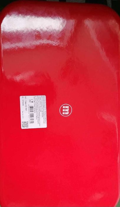 Продавам нова тавичка на Кока -Кола