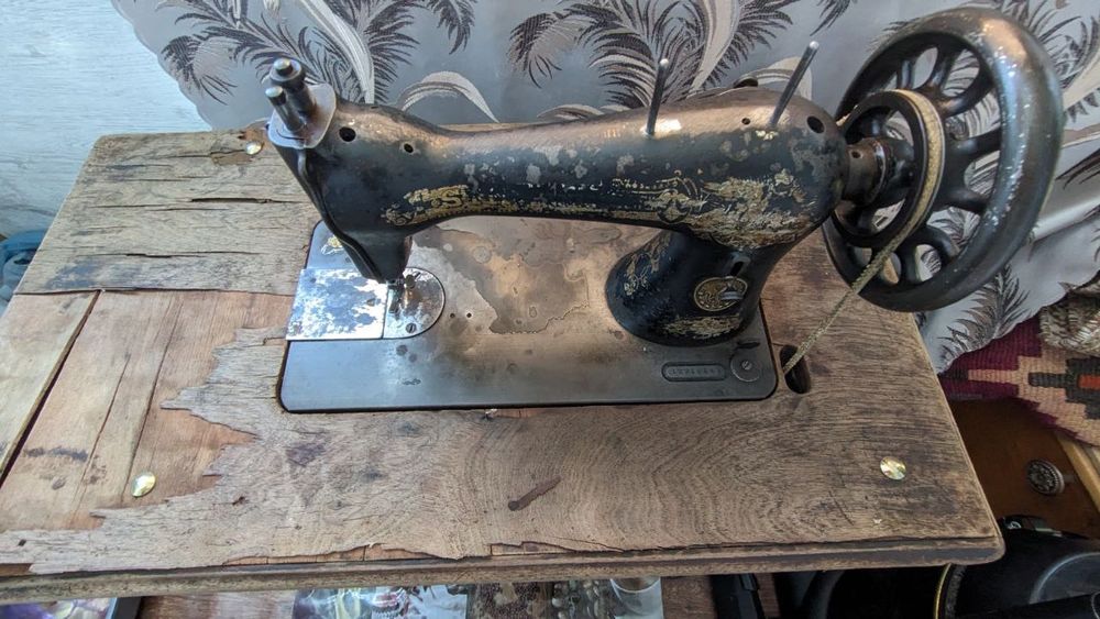 Продаётся швейная машинка!