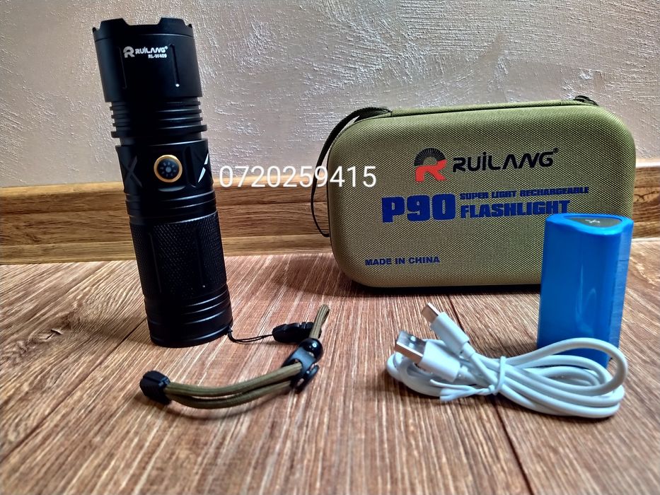 Lanternă cu LED tip laser PM20  Raza actiune 1KM